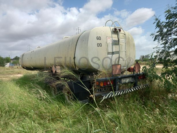 Semirreboque Cisterna de Combustível da marca RANDON, modelo SR TQ TL 02 35