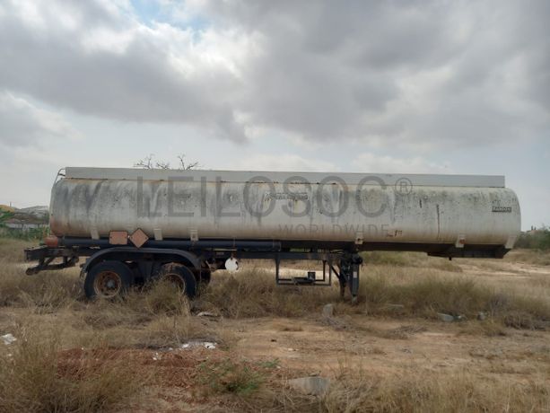Semirreboque Cisterna de Combustível da marca RANDON, modelo SRTQLT0235