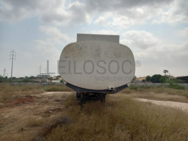 Semirreboque Cisterna de Combustível da marca RANDON, modelo SRTQLT0235