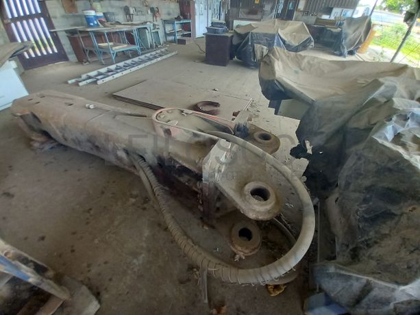 Martelo Hidráulico da marca M.RAMMER, modelo ZX330