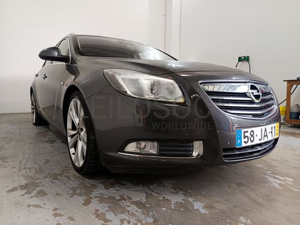 Opel Insígnia Sports Tourer Diesel CDTI · Ano 2010
