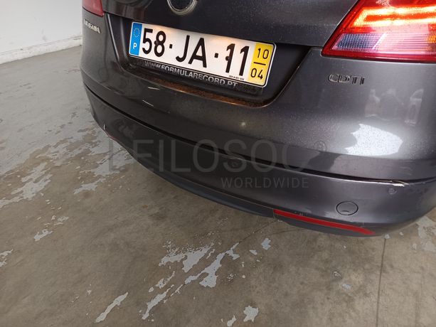 Opel Insígnia Sports Tourer Diesel CDTI · Ano 2010