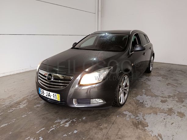 Opel Insígnia Sports Tourer Diesel CDTI · Ano 2010