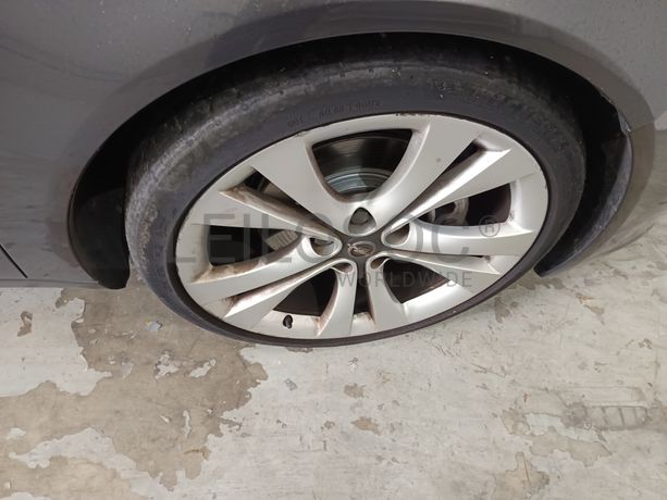 Opel Insígnia Sports Tourer Diesel CDTI · Ano 2010