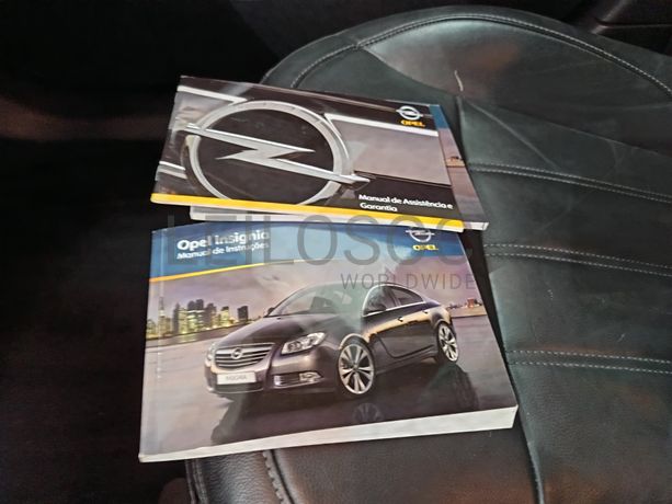 Opel Insígnia Sports Tourer Diesel CDTI · Ano 2010