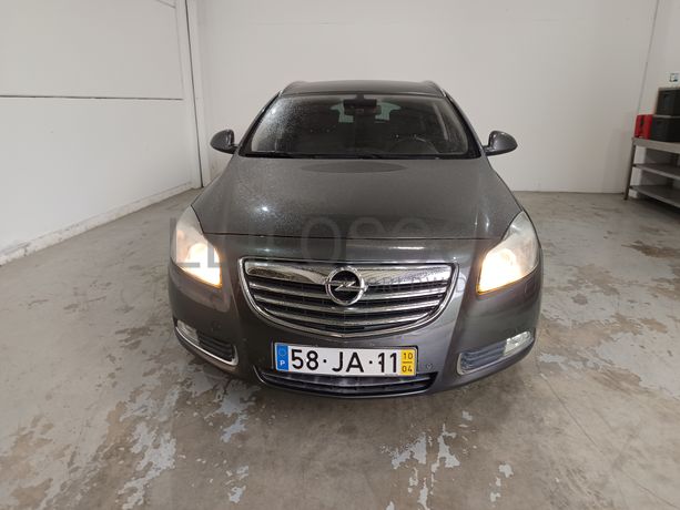 Opel Insígnia Sports Tourer Diesel CDTI · Ano 2010