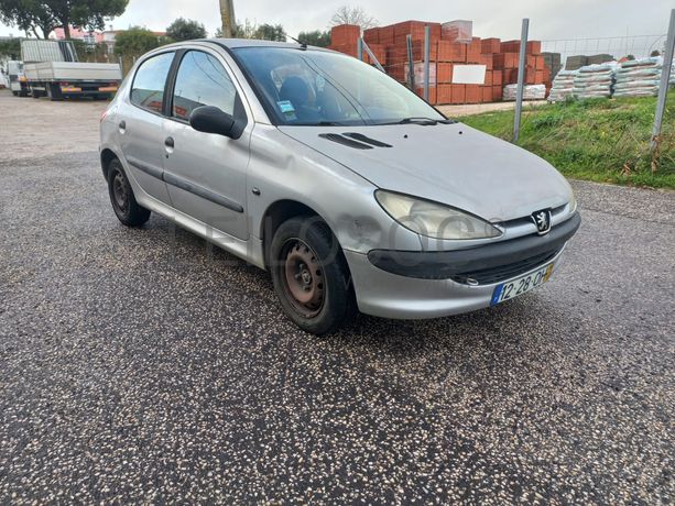 Peugeot 206 · Ano 1999