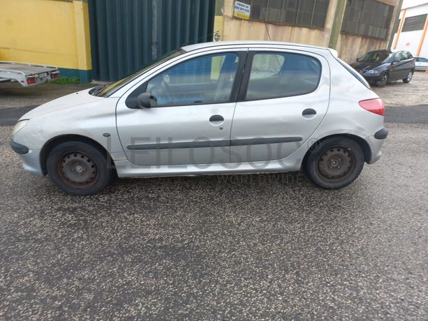 Peugeot 206 · Ano 1999
