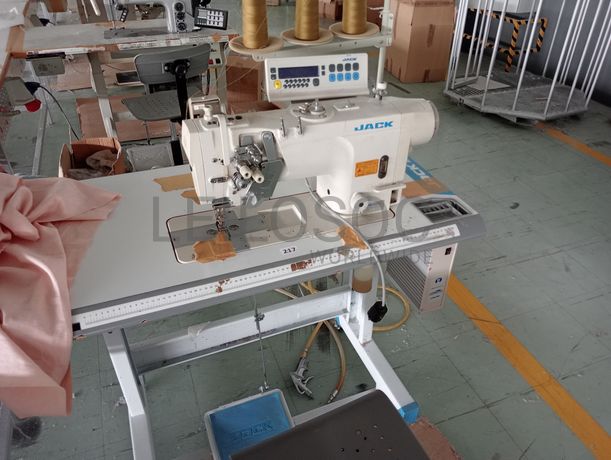 Unidade Industrial 2 · Tecelagem e Confeção/ Logística