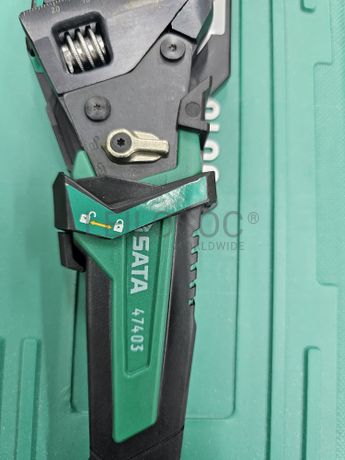 CHAVE INGLESA COM ROQUETE DE 8"