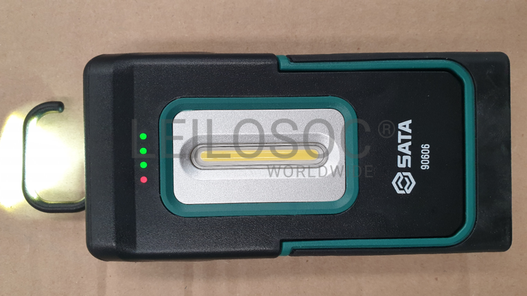 LUZ DE TRABALHO RECARREGÁVEL SEM FIOS INDUSTRIAL