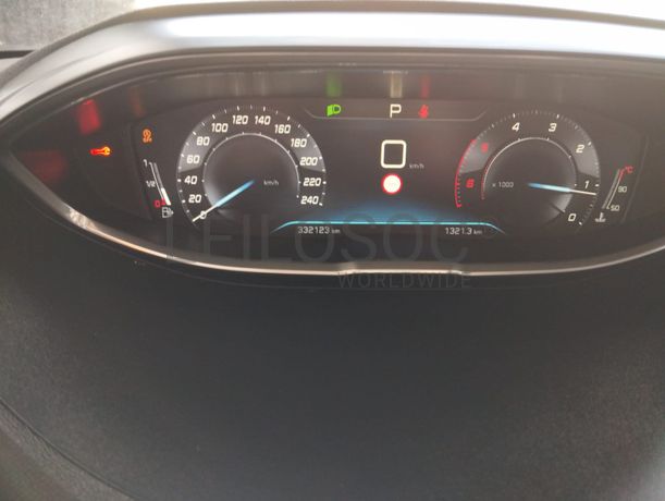 Peugeot 5008 · Ano 2018