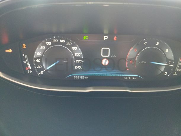 Peugeot 5008 · Ano 2018