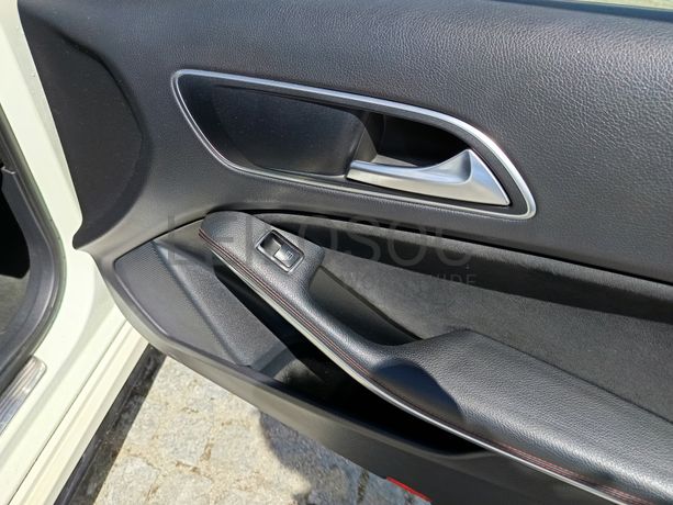 Mercedes-Benz A180 · Ano 2013