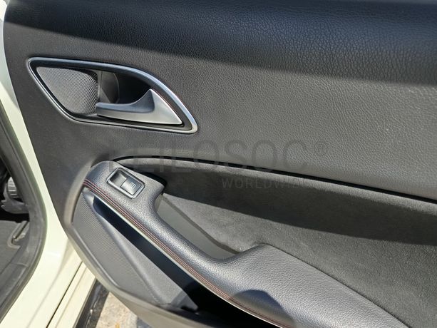 Mercedes-Benz A180 · Ano 2013