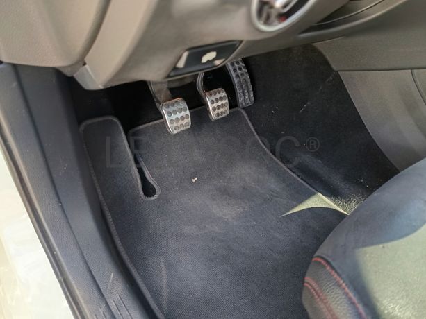 Mercedes-Benz A180 · Ano 2013