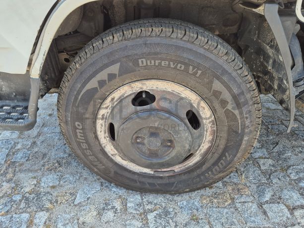 Toyota Dyna · Ano 2000