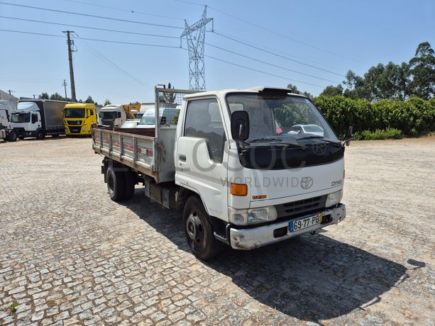 Toyota Dyna · Ano 2000