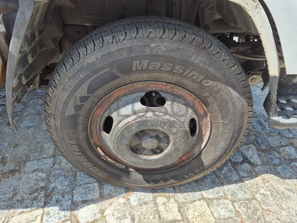 Toyota Dyna · Ano 2000