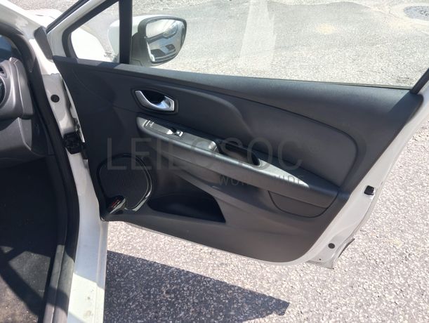 Renault Clio · Ano 2016