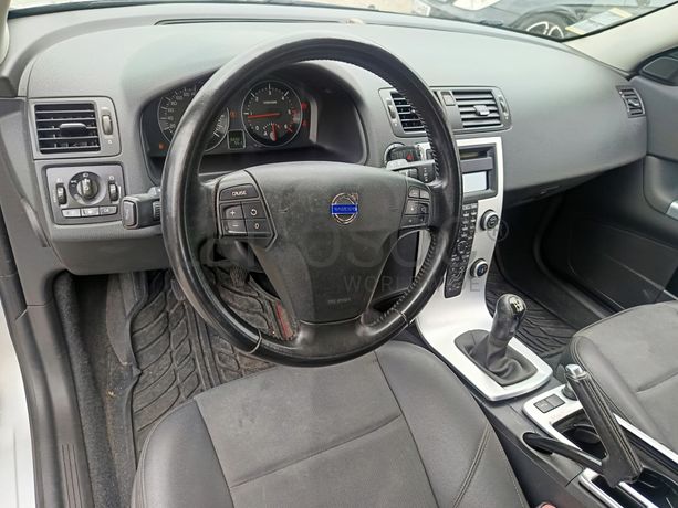 Volvo C30 · Ano 2010