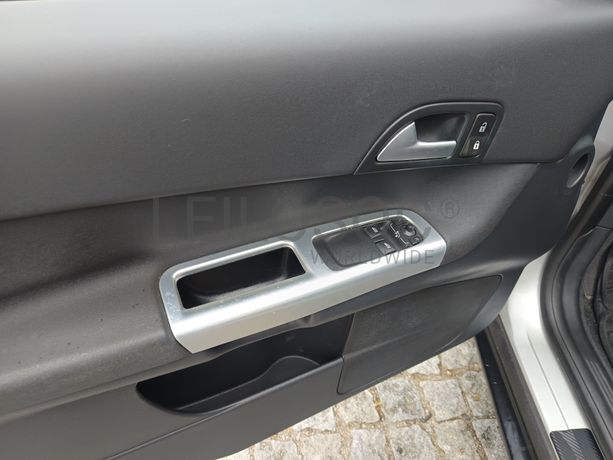 Volvo C30 · Ano 2010