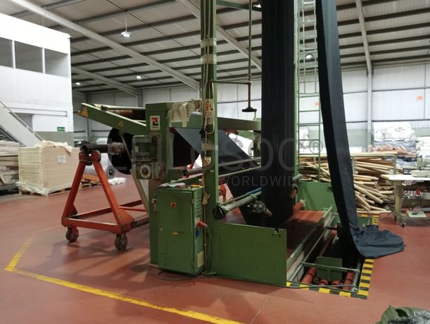 Unidade Industrial Completa · Armazém + Tinturaria