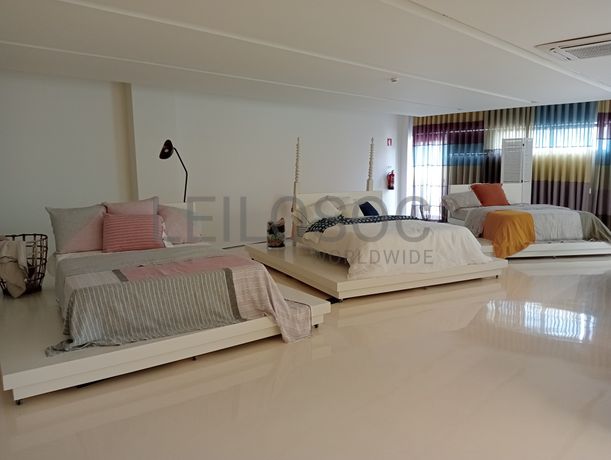 Unidade Industrial Completa · Armazém + Tinturaria