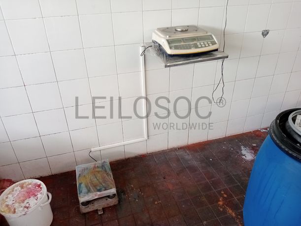 Unidade Industrial Completa · Armazém + Tinturaria