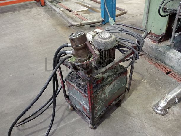 Unidade Industrial Completa · Armazém + Tinturaria