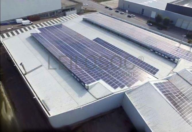 Unidade Industrial Completa · Armazém + Tinturaria