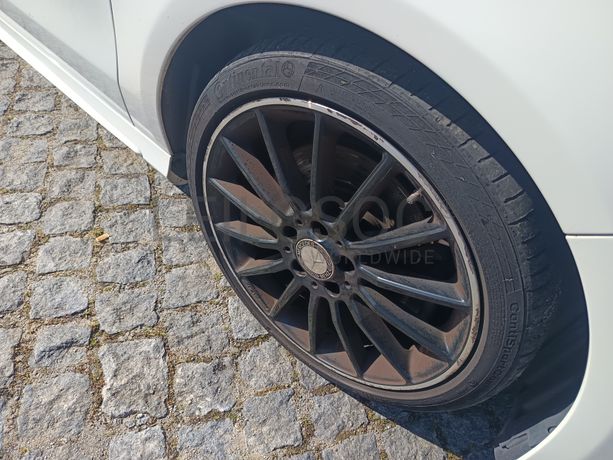 Mercedes-Benz CLA 220d · Ano 2017