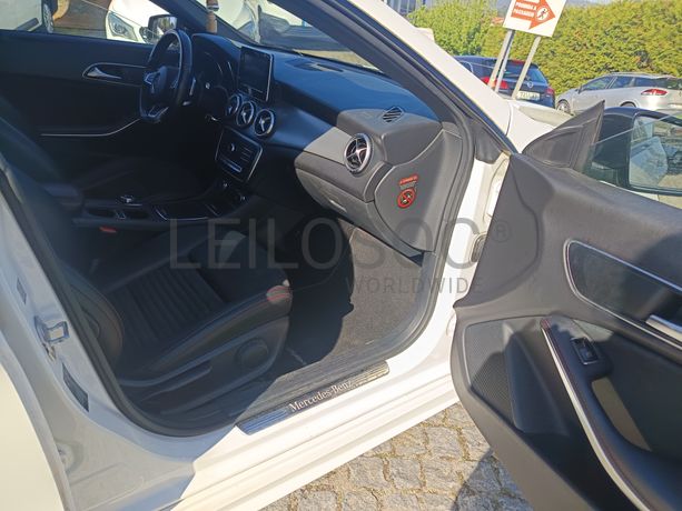 Mercedes-Benz CLA 220d · Ano 2017