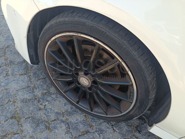 Mercedes-Benz CLA 220d · Ano 2017