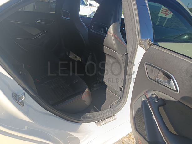 Mercedes-Benz CLA 220d · Ano 2017