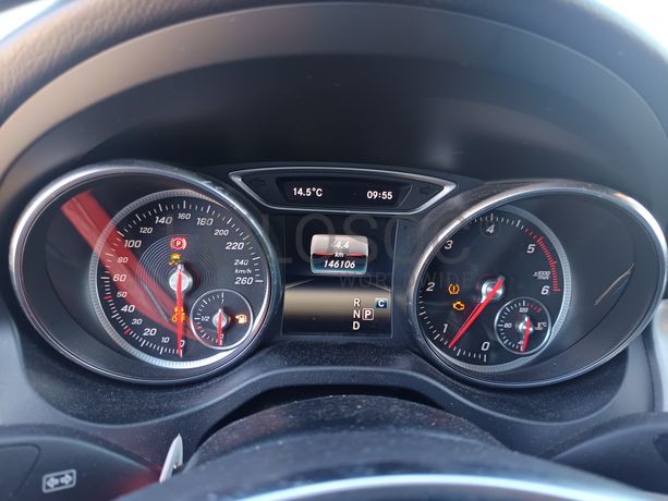 Mercedes-Benz CLA 220d · Ano 2017