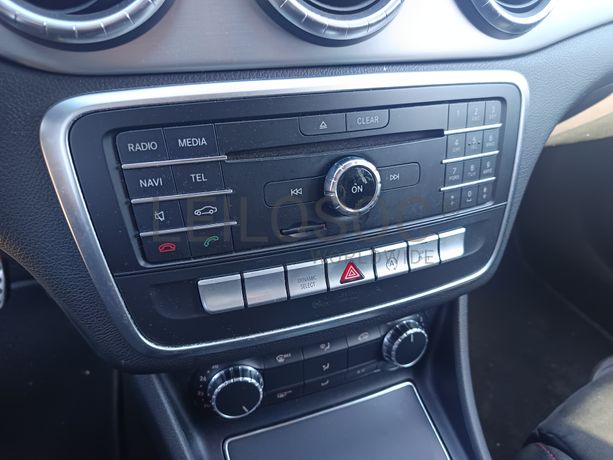 Mercedes-Benz CLA 220d · Ano 2017