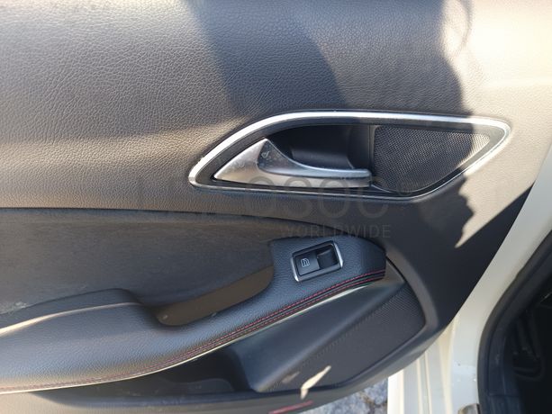 Mercedes-Benz CLA 220d · Ano 2017