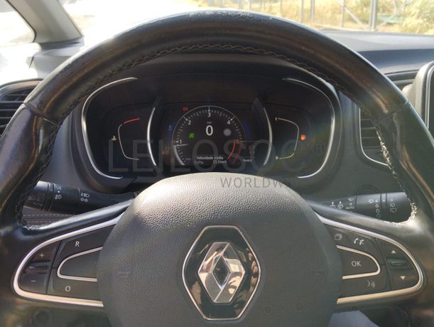 Renault Grand Scénic · Ano 2017