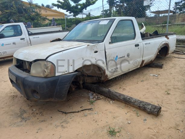 9 Veículos Nissan Hardbody