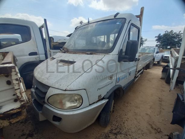 2 Veículos Iveco PowerDaily