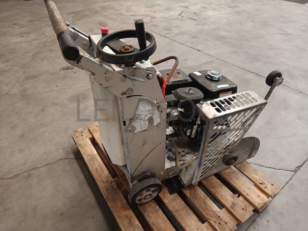 Máquina Corte Chão Husqvarna