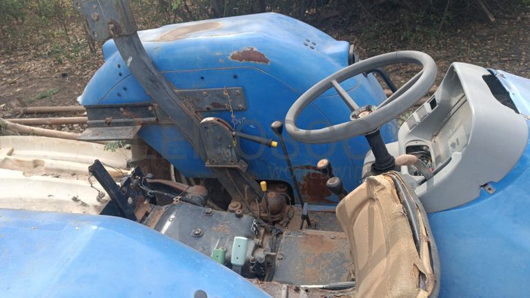 Trator - New Holland/TD80