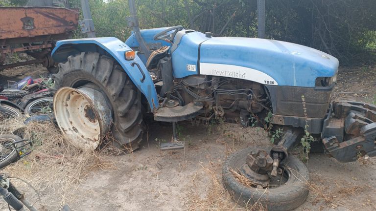 Trator - New Holland/TD80