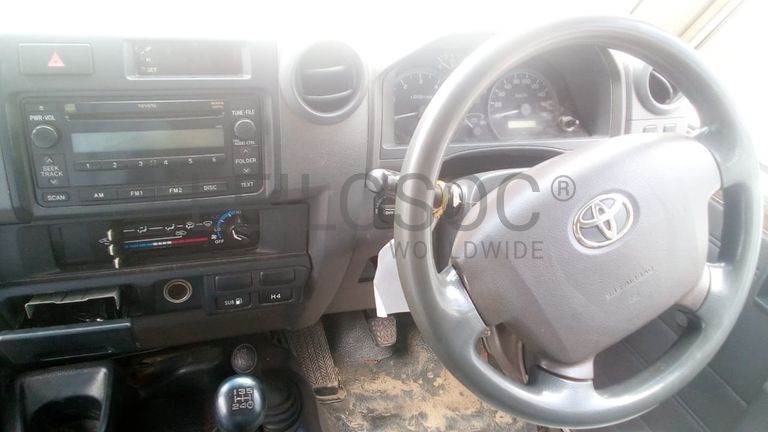 Toyota/Land Cruiser - 2014