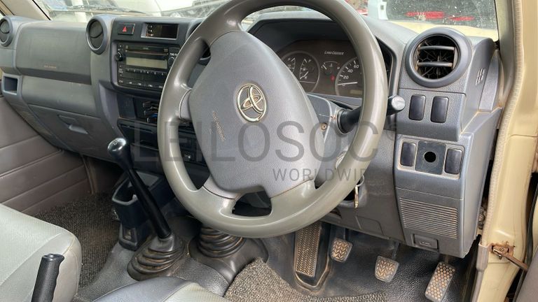 Toyota/LandCruiser - 2015