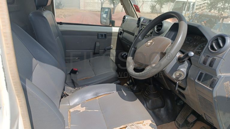 Toyota/LandCruiser - 2012