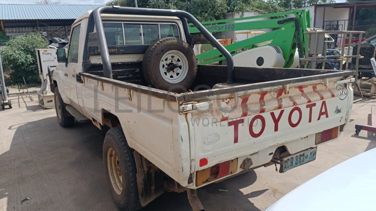 Toyota/LandCruiser - 2012