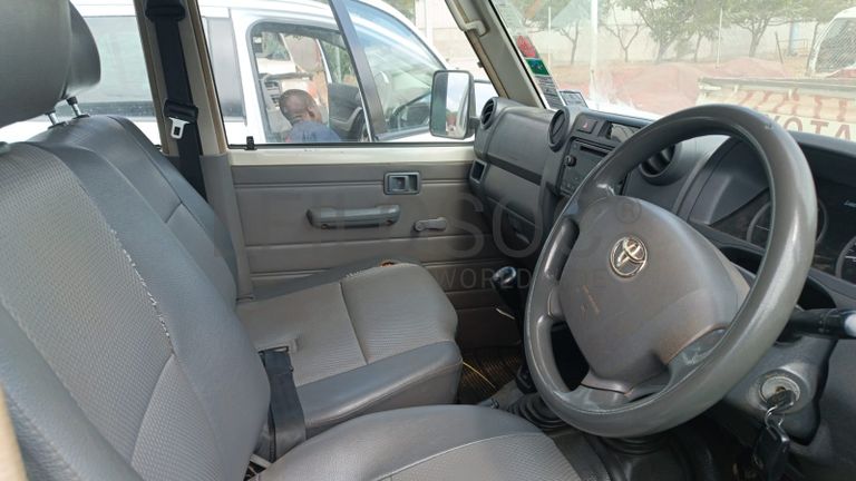 Toyota/LandCruiser - 2014