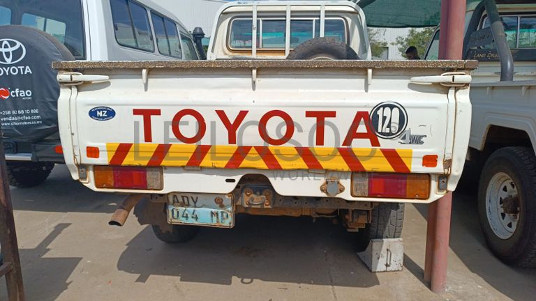 Toyota/LandCruiser - 2013